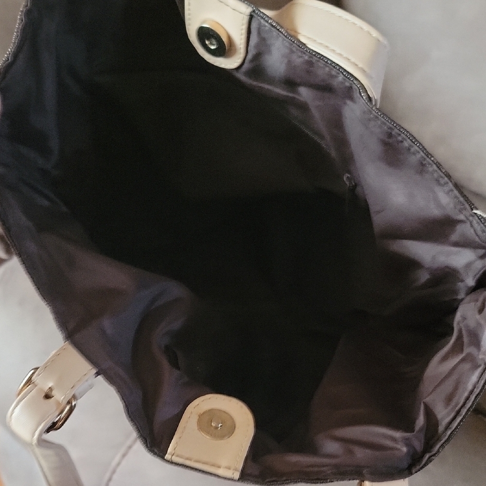 Chic Black Patterned Tote Bag - image 3